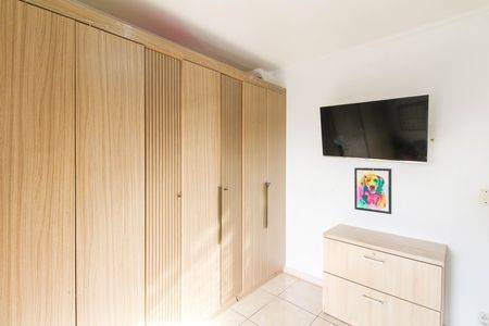 Casa à venda com 260m², 6 quartos e 3 vagas Casa à venda com 260m², 6 quartos e 3 vagasQuarto 1