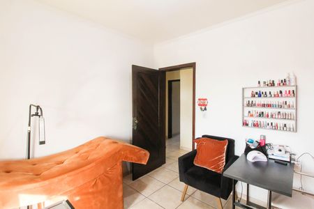 Casa à venda com 260m², 6 quartos e 3 vagas Casa à venda com 260m², 6 quartos e 3 vagasQuarto 2