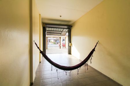 Casa à venda com 260m², 6 quartos e 3 vagas Casa à venda com 260m², 6 quartos e 3 vagasÁrea externa