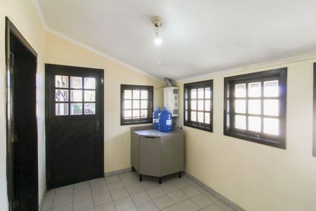 Casa à venda com 260m², 6 quartos e 3 vagas Casa à venda com 260m², 6 quartos e 3 vagasÁrea de Serviço