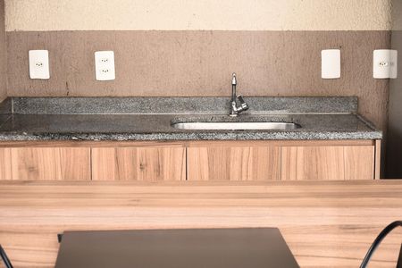 Apartamento para alugar com 45m², 2 quartos e 1 vagaÁrea comum - Churrasqueira