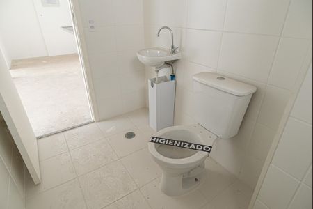 Apartamento à venda com 35m², 2 quartos e sem vaga Apartamento à venda com 35m², 2 quartos e sem vagaBanheiro