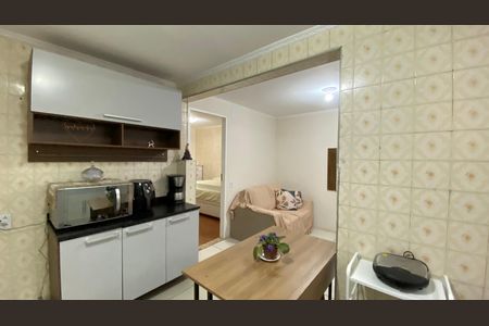 Apartamento à venda com 45m², 2 quartos e 1 vagaCozinha 