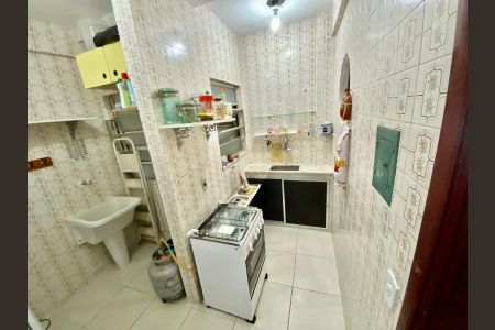 Apartamento para alugar com 71m², 2 quartos e 1 vaga Apartamento para alugar com 71m², 2 quartos e 1 vagaCozinha