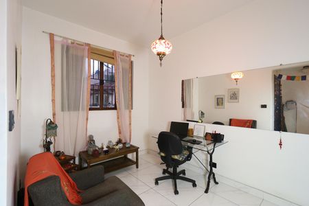 Casa à venda com 120m², 2 quartos e sem vagaEscritório
