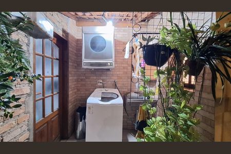 Casa à venda com 120m², 2 quartos e sem vaga Casa à venda com 120m², 2 quartos e sem vagaQuintal