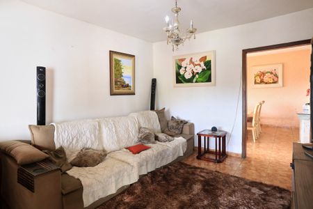 Sala de casa à venda com 3 quartos, 168m² em São Marcos, Belo Horizonte