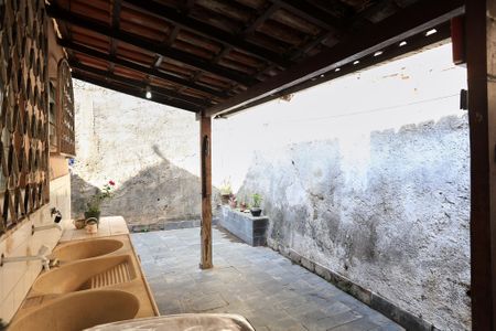 Casa para alugar com 168m², 3 quartos e 4 vagasÁrea de Serviço