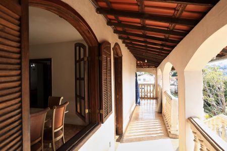 Casa para alugar com 168m², 3 quartos e 4 vagasVaranda
