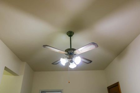 Apartamento para alugar com 70m², 2 quartos e 1 vagaSala