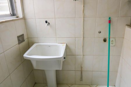 Apartamento para alugar com 70m², 2 quartos e 1 vagaÁrea de Serviço