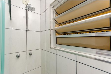 Casa para alugar com 48m², 1 quarto e 1 vaga Casa para alugar com 48m², 1 quarto e 1 vagaBanheiro