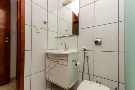 Casa para alugar com 48m², 1 quarto e 1 vaga Casa para alugar com 48m², 1 quarto e 1 vagaBanheiro