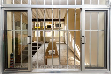 Sala - Janela de casa para alugar com 1 quarto, 48m² em Vila Bonilha, São Paulo