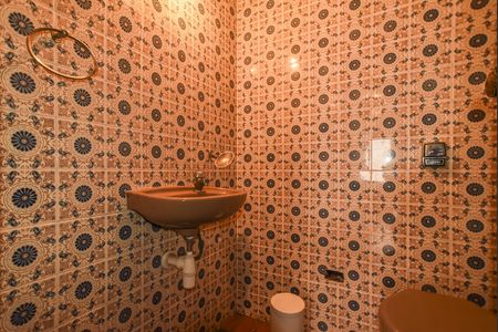Casa para alugar com 312m², 4 quartos e 4 vagas Casa para alugar com 312m², 4 quartos e 4 vagasLavabo
