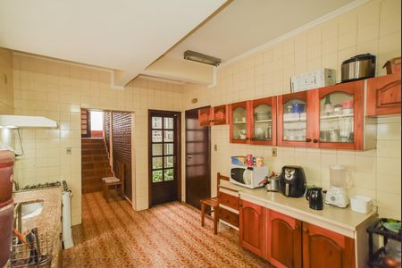 Casa para alugar com 312m², 4 quartos e 4 vagas Casa para alugar com 312m², 4 quartos e 4 vagasCozinha