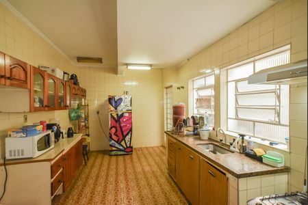 Casa para alugar com 312m², 4 quartos e 4 vagas Casa para alugar com 312m², 4 quartos e 4 vagasCozinha
