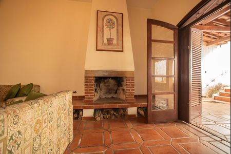 Casa para alugar com 312m², 4 quartos e 4 vagas Casa para alugar com 312m², 4 quartos e 4 vagasSala