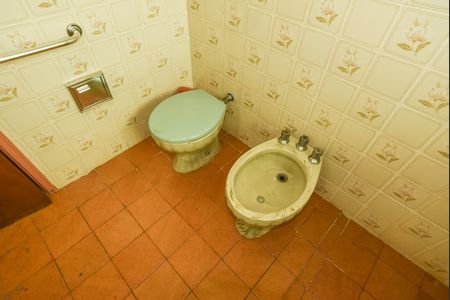 Casa para alugar com 312m², 4 quartos e 4 vagas Casa para alugar com 312m², 4 quartos e 4 vagasBanheiro da Suíte 3