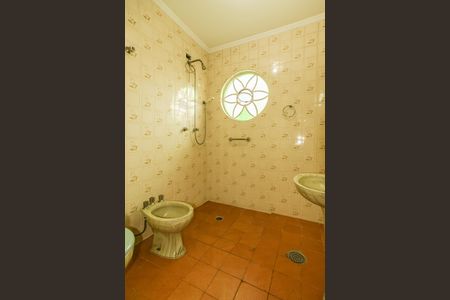 Casa para alugar com 312m², 4 quartos e 4 vagas Casa para alugar com 312m², 4 quartos e 4 vagasBanheiro da Suíte 3