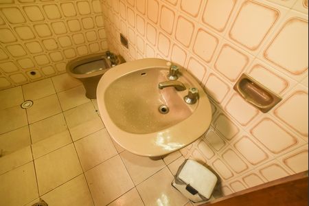 Casa para alugar com 312m², 4 quartos e 4 vagas Casa para alugar com 312m², 4 quartos e 4 vagasBanheiro da Suíte 4