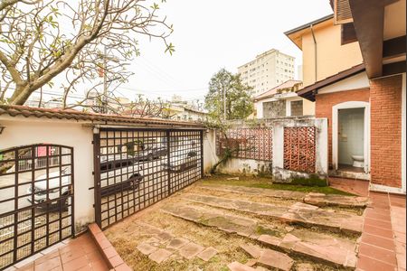 Casa para alugar com 312m², 4 quartos e 4 vagas Casa para alugar com 312m², 4 quartos e 4 vagasGaragem