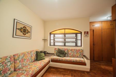 Casa para alugar com 312m², 4 quartos e 4 vagas Casa para alugar com 312m², 4 quartos e 4 vagasSala 2