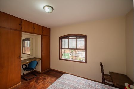 Casa para alugar com 312m², 4 quartos e 4 vagas Casa para alugar com 312m², 4 quartos e 4 vagasSuíte 3