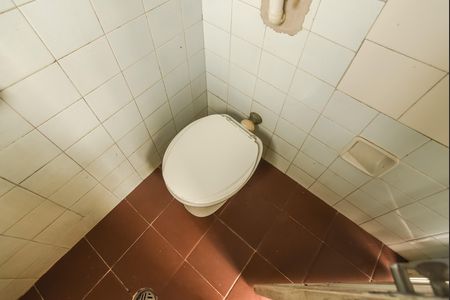 Casa para alugar com 312m², 4 quartos e 4 vagas Casa para alugar com 312m², 4 quartos e 4 vagasBanheiro da Garagem