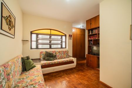 Casa para alugar com 312m², 4 quartos e 4 vagas Casa para alugar com 312m², 4 quartos e 4 vagasSala 2