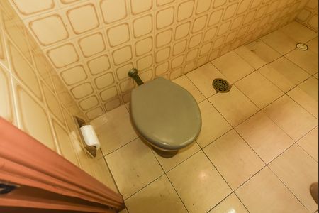 Casa para alugar com 312m², 4 quartos e 4 vagas Casa para alugar com 312m², 4 quartos e 4 vagasBanheiro da Suíte 4