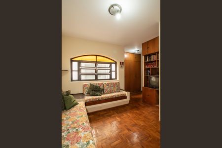 Casa para alugar com 312m², 4 quartos e 4 vagas Casa para alugar com 312m², 4 quartos e 4 vagasSala 2