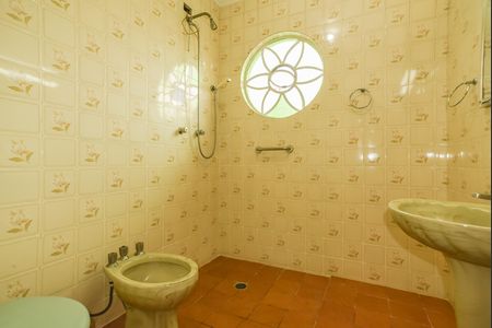 Casa para alugar com 312m², 4 quartos e 4 vagas Casa para alugar com 312m², 4 quartos e 4 vagasBanheiro da Suíte 3