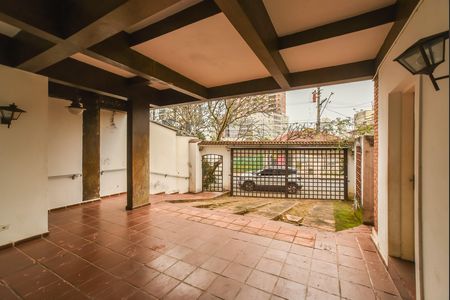 Casa para alugar com 312m², 4 quartos e 4 vagas Casa para alugar com 312m², 4 quartos e 4 vagasGaragem