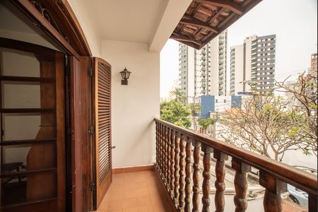 Casa para alugar com 312m², 4 quartos e 4 vagas Casa para alugar com 312m², 4 quartos e 4 vagasVaranda da Suíte 2