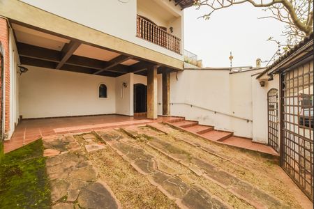 Casa para alugar com 312m², 4 quartos e 4 vagas Casa para alugar com 312m², 4 quartos e 4 vagasGaragem