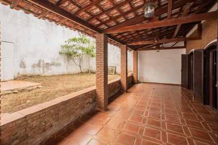 Casa para alugar com 312m², 4 quartos e 4 vagas Casa para alugar com 312m², 4 quartos e 4 vagasVaranda da Sala