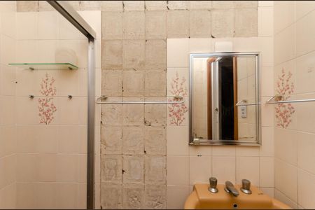 Casa para alugar com 55m², 1 quarto e 1 vaga Casa para alugar com 55m², 1 quarto e 1 vagaBanheiro
