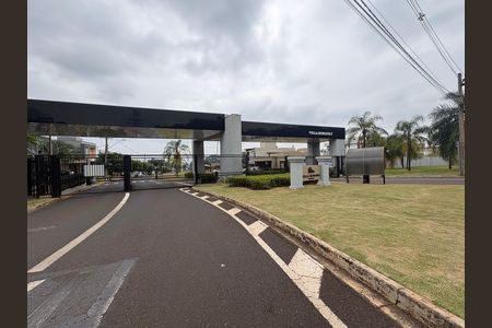Casa de condomínio para alugar com 160m², 3 quartos e 4 vagas Casa de condomínio para alugar com 160m², 3 quartos e 4 vagasFachada condomínio