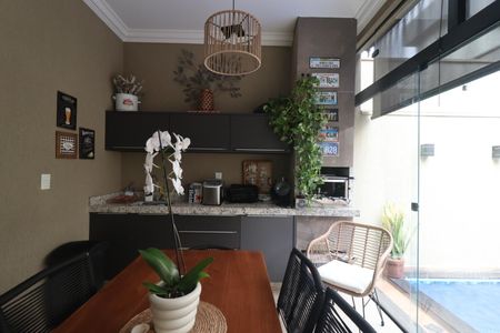 Casa de condomínio para alugar com 160m², 3 quartos e 4 vagas Casa de condomínio para alugar com 160m², 3 quartos e 4 vagasEspaço Gourmet