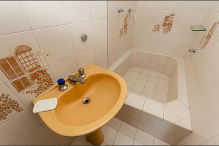 Casa para alugar com 60m², 2 quartos e 1 vaga Casa para alugar com 60m², 2 quartos e 1 vagaBanheiro