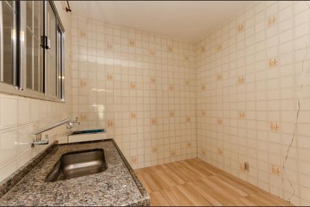 Casa para alugar com 60m², 2 quartos e 1 vaga Casa para alugar com 60m², 2 quartos e 1 vagaCozinha