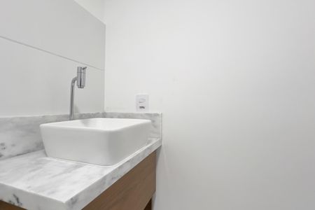 Apartamento para alugar com 46m², 2 quartos e 1 vaga Apartamento para alugar com 46m², 2 quartos e 1 vagaBanheiro