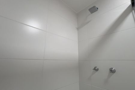 Apartamento para alugar com 46m², 2 quartos e 1 vaga Apartamento para alugar com 46m², 2 quartos e 1 vagaBanheiro