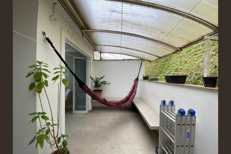 Casa de condomínio à venda com 120m², 3 quartos e 2 vagas Casa de condomínio à venda com 120m², 3 quartos e 2 vagasQuintal