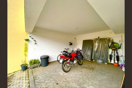 Casa de condomínio à venda com 120m², 3 quartos e 2 vagas Casa de condomínio à venda com 120m², 3 quartos e 2 vagasGaragem