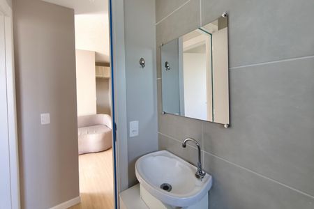 Apartamento para alugar com 43m², 2 quartos e sem vaga Apartamento para alugar com 43m², 2 quartos e sem vagaBanheiro