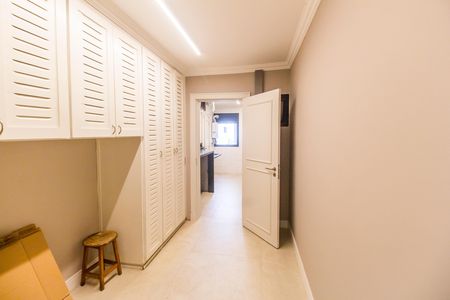 Apartamento à venda com 296m², 3 quartos e 3 vagasQuarto de Serviço