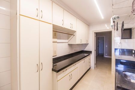 Apartamento à venda com 296m², 3 quartos e 3 vagasÁrea de Serviço