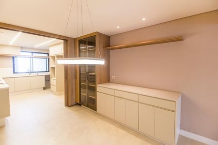 Apartamento à venda com 296m², 3 quartos e 3 vagasCozinha
